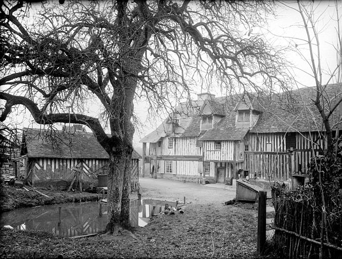 Façade est, vue du sud-est, et pignon sud