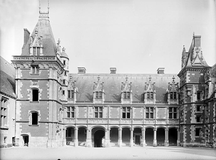 Façade Louis XII sur cour