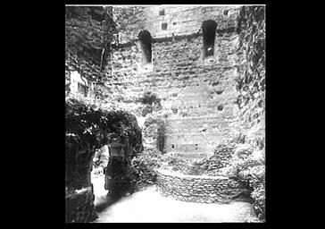 Vieux Château : Vue intérieure du donjon