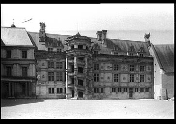 Aile François 1er, façade sur cour