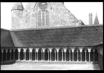 Cloître et face nord du transept