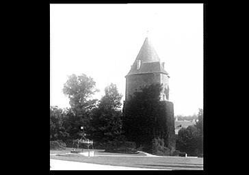 Tour des anciennes fortifications