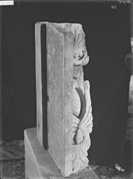 Fouille de Cluny, fragment de sculpture, moulure du narthex  (supposé) (01)