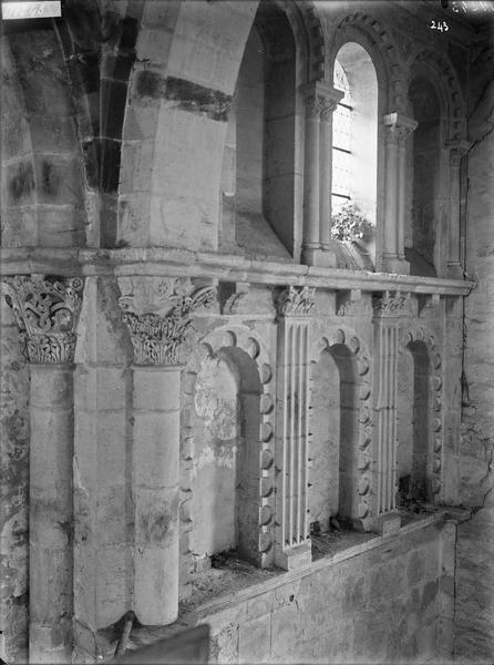 Fouille de Cluny, travée du milieu dans le grand transept, vue  vers le nord-est