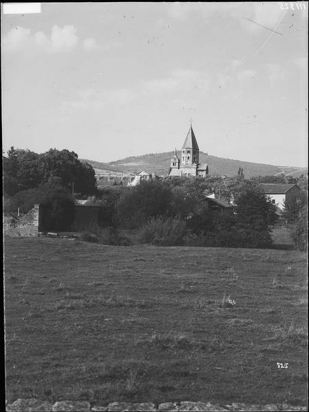 Fouille de Cluny, abbaye et ville coté est