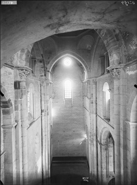 Fouille de Cluny, grand transept sud, vue générale intérieure