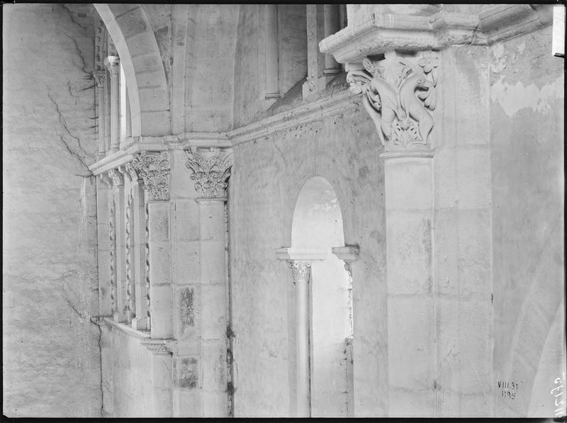 Fouille de Cluny, grand transept sud, détail côté est