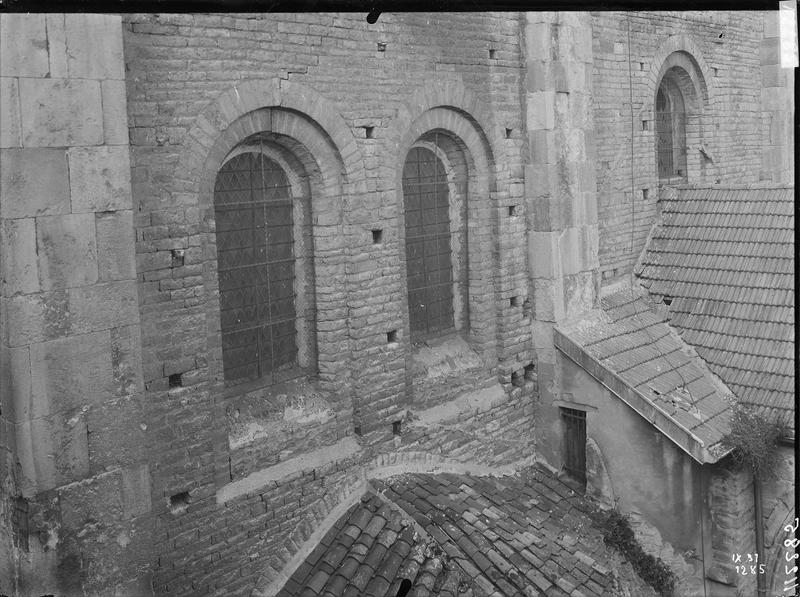 Fouille de Cluny, grand transept sud, face est