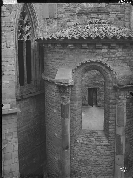 Fouille de Cluny, petit transept sud, chapelle Saint-Léger