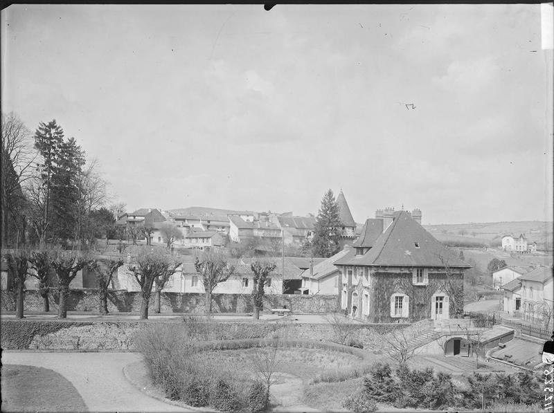 Fouille de Cluny, tour Fabry, maison du directeur du dépôt, mur de  soutènement de la tour Fabry, maison du directeur du dépôt