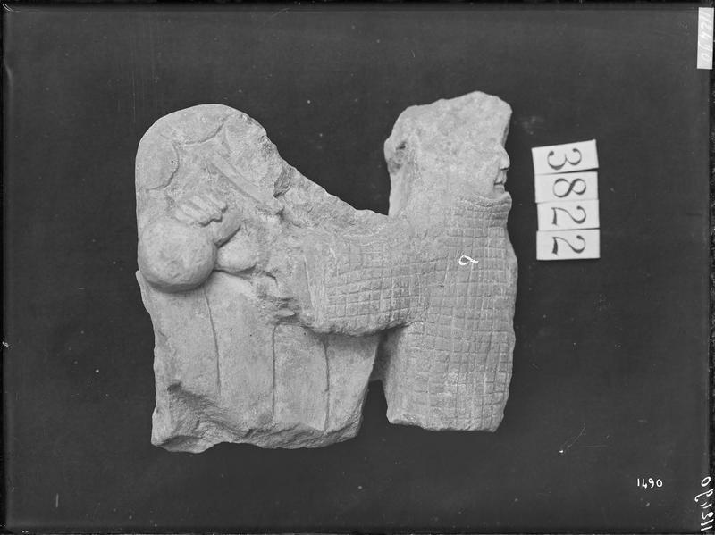 Fouille de Cluny, fragment de sculpture, Gabriel (supposé) (3822)