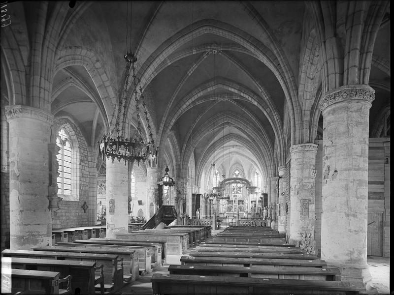 Intérieur de la nef et du choeur