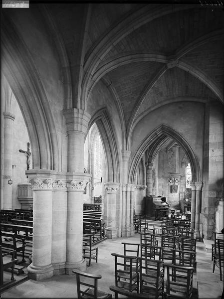 Intérieur du bas-côté sud