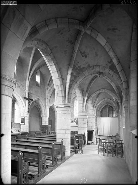 Intérieur du bas-côté sud