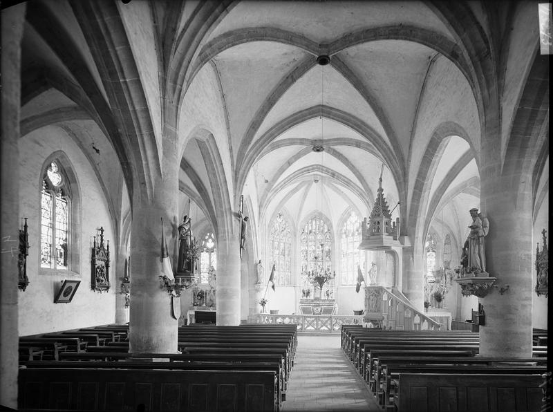 Intérieur de la nef et du choeur