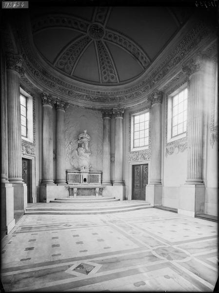 Intérieur de la chapelle, choeur