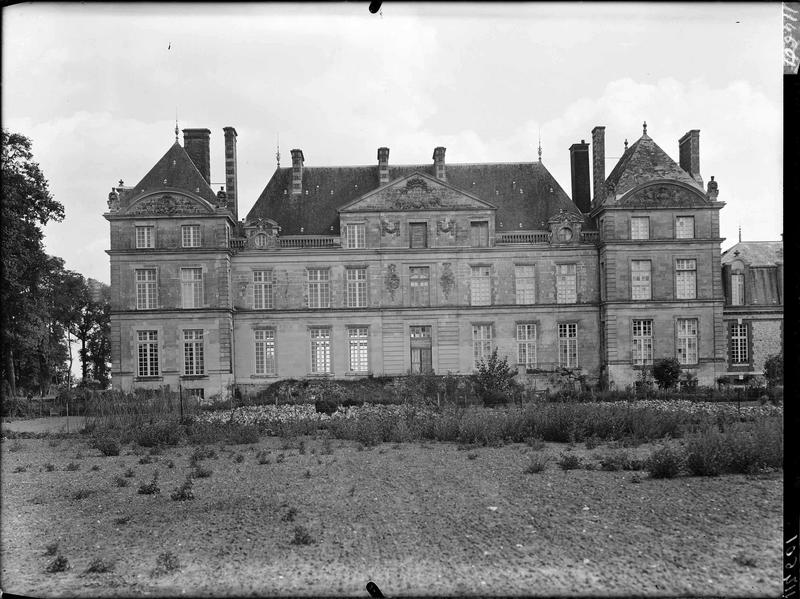 Façade sur jardin