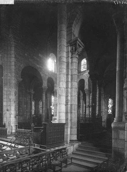 Intérieur du choeur déambulatoire