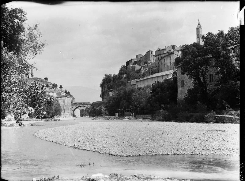 Pont romain et vieille ville