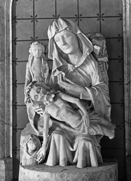 Vierge de Pitié, statue en albâtre - © Ministère de la Culture (France), Médiathèque du patrimoine et de la photographie, diffusion RMN-GP