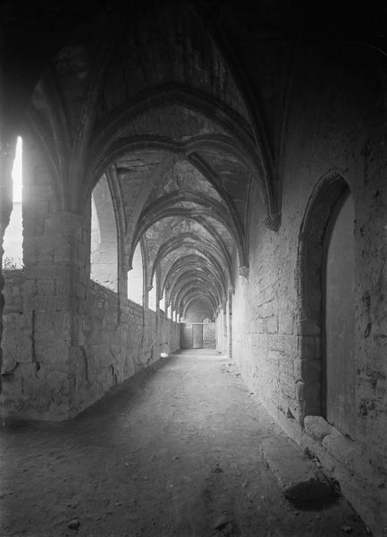 Cloître de l'église