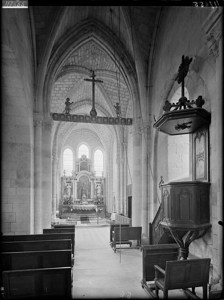 Intérieur du choeur