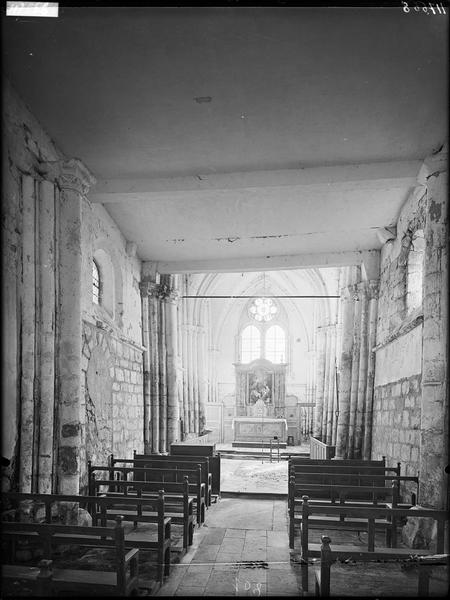 Intérieur de la nef et du choeur