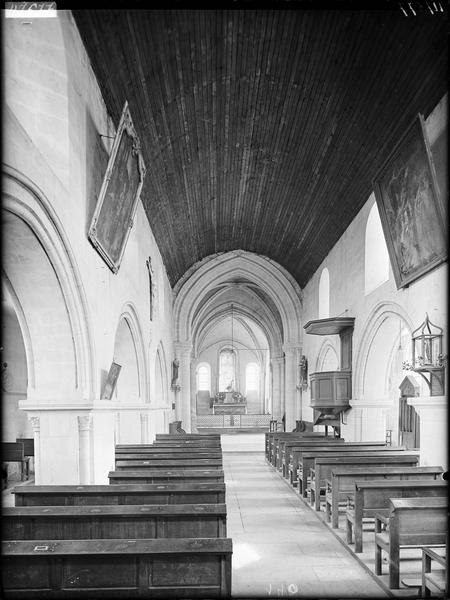 Intérieur de la nef et du choeur