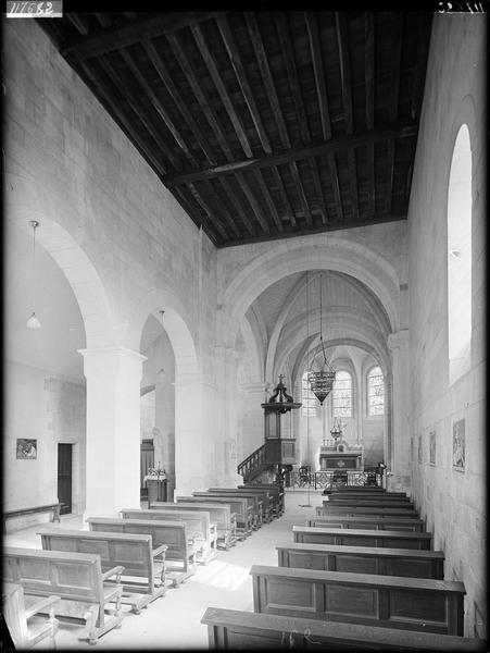 Intérieur de la nef et du choeur