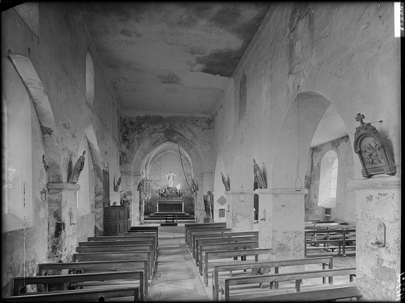 Intérieur de la nef vue vers le choeur