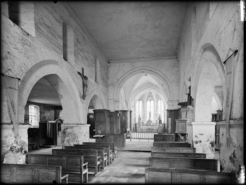 Intérieur de la nef et du choeur