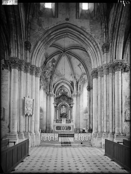 Intérieur du choeur