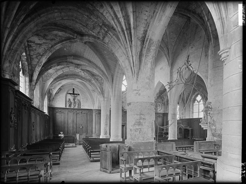 Intérieur du bas-côté sud