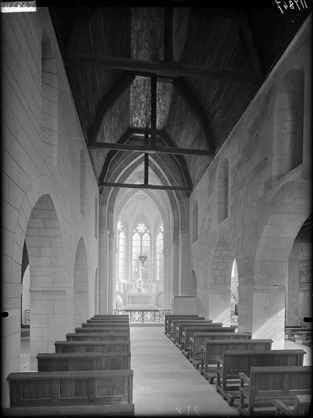 Intérieur de la nef vue vers le choeur