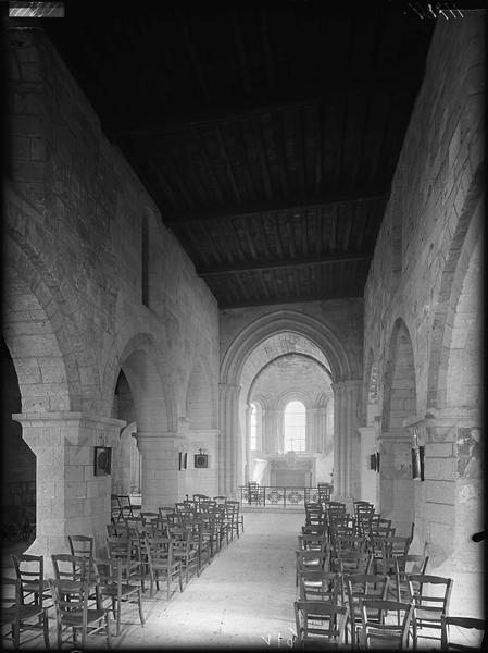 Intérieur de la nef et du choeur