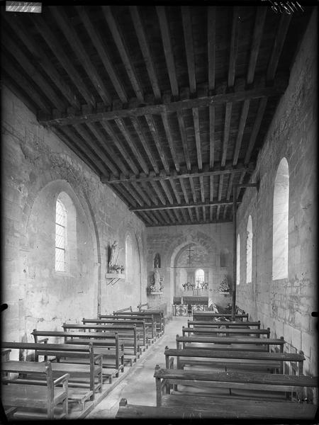 Intérieur de la nef vue vers le choeur