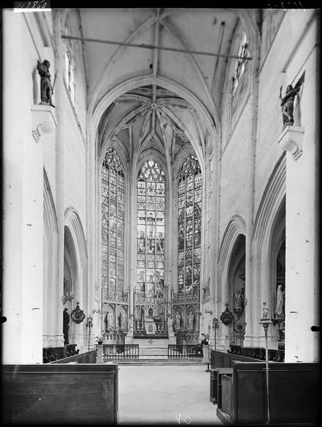 Intérieur du choeur