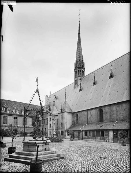 Façade intérieure nord et clocher