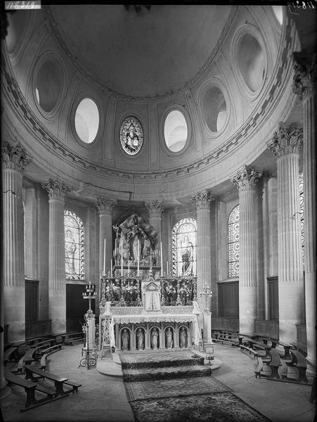 Intérieur du choeur