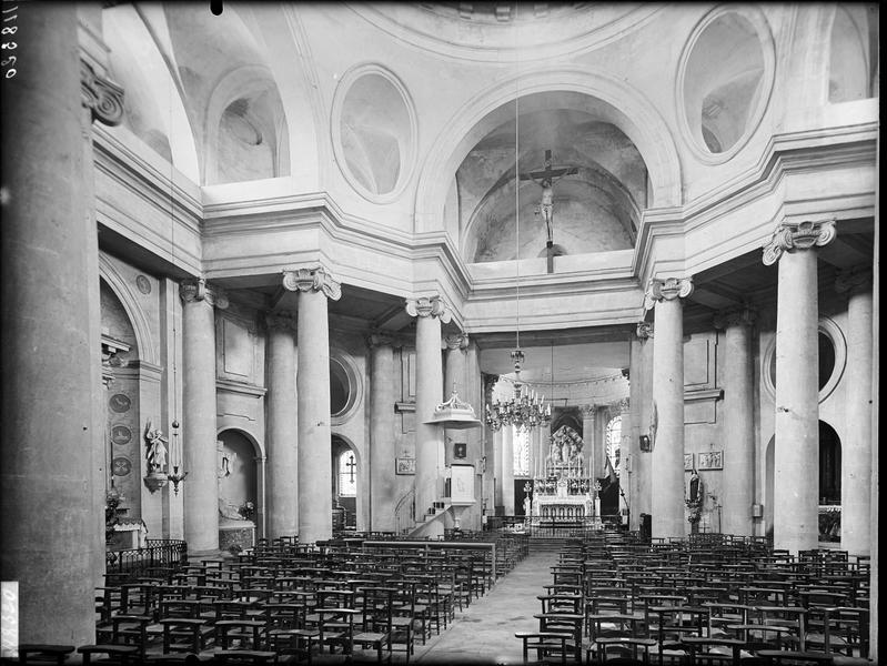 Intérieur du transept et choeur