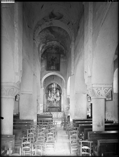 Intérieur de la nef vue vers le choeur