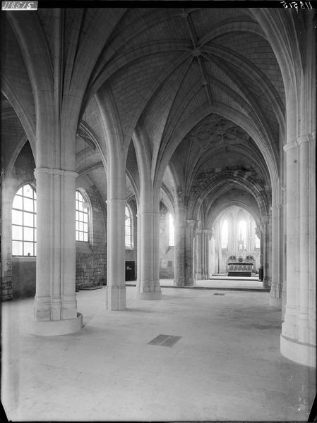 Intérieur du choeur