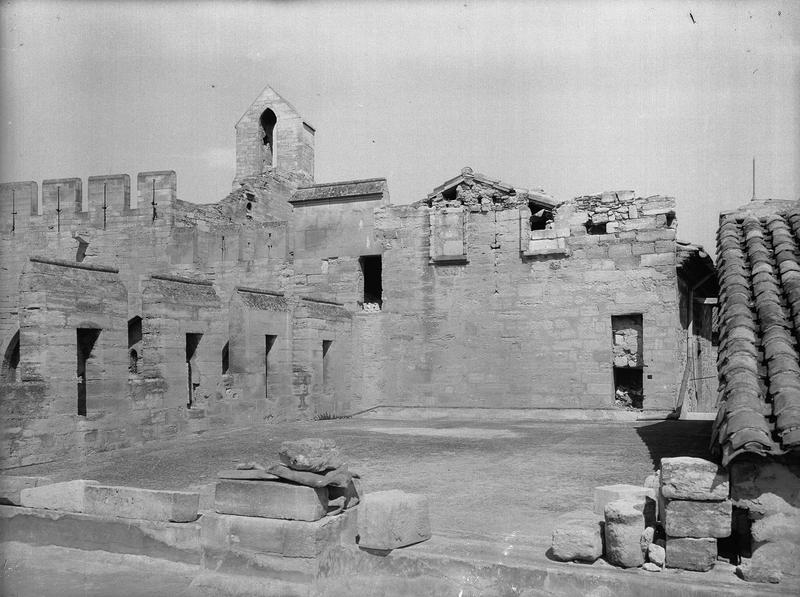 Terrasse, tour de la Gache