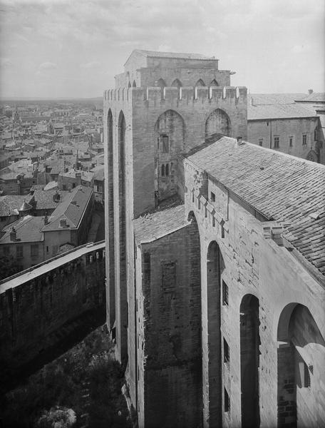 Tour du Pape ou des Anges