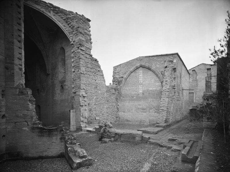 Abside de l'église et salle capitulaire