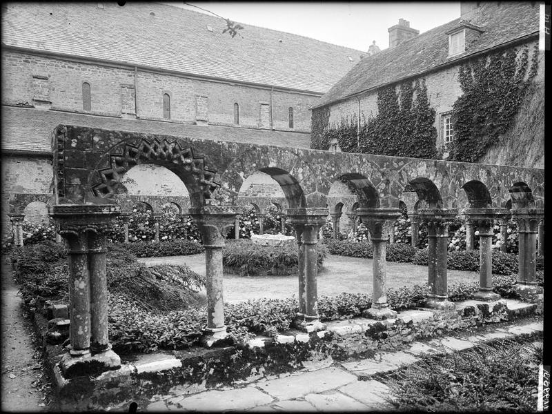 Cloître