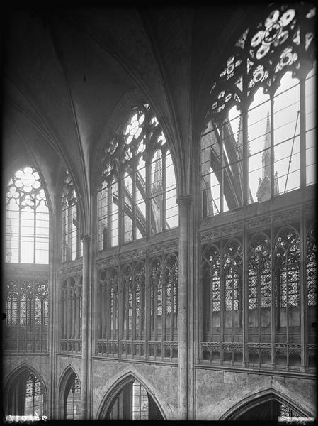 Intérieur du choeur, détail des parties hautes