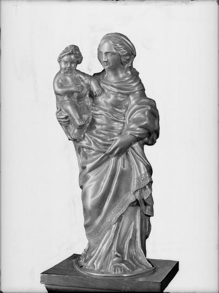 La Vierge et saint Jean, croix processionnelle en argent ciselé, doré