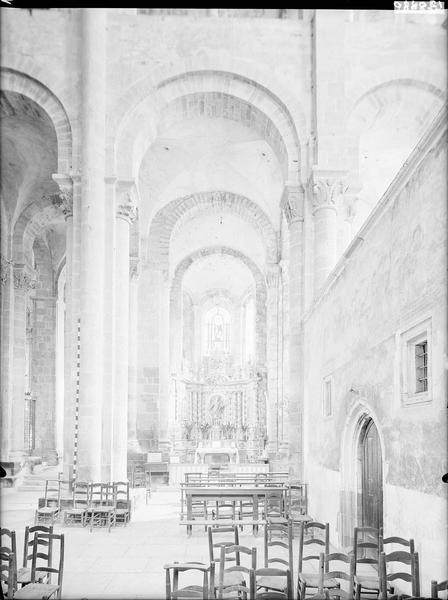 Transept sud, absidiole ouvrant à l'est du croisillon sud, vue vers l'est