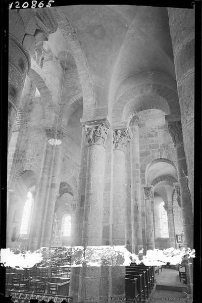 Intérieur du transept et du choeur